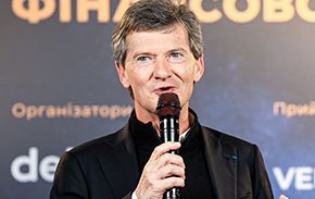 Креді Агріколь отримав нагороду та низку відзнак в межах дослідження від Delo.ua та журналу “ТОП-100: Рейтинги найбільших”