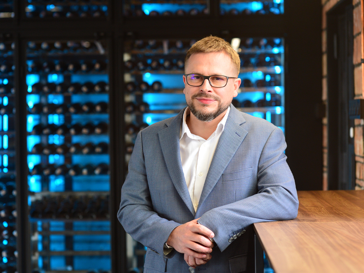 Александр Чеснакофф, Член Правління, відповідальний за корпоративний бізнес, агро, малий і середній бізнес, фінансові ринки та лізинг