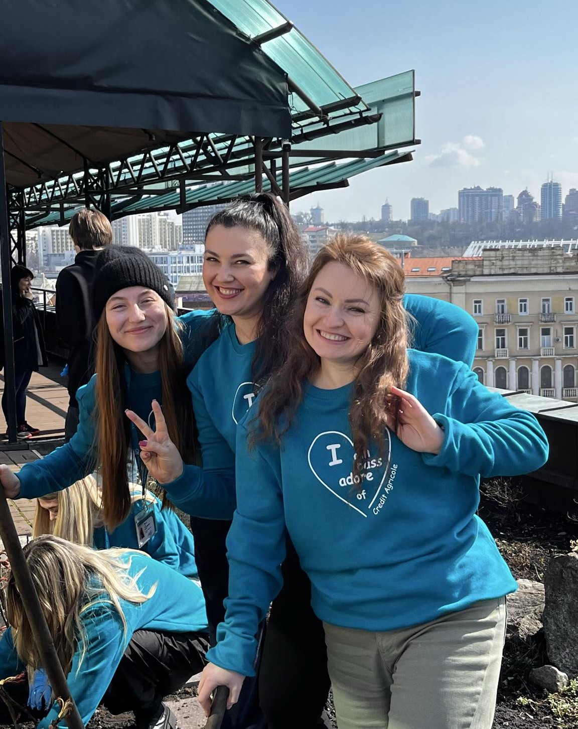 Висадження рослин на даху головного офісу